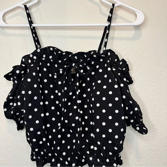 H&M divided, polkadot crop top 🖤 off the shoulder 🖤 XXS - Picture 1 of 4
